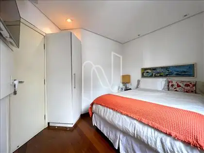  Suíte 2º pavimento ângulo 2
