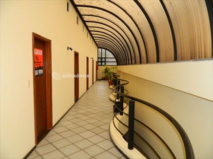  Hall do pavimento ângulo 1