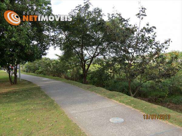 Pista de caminhada em frente