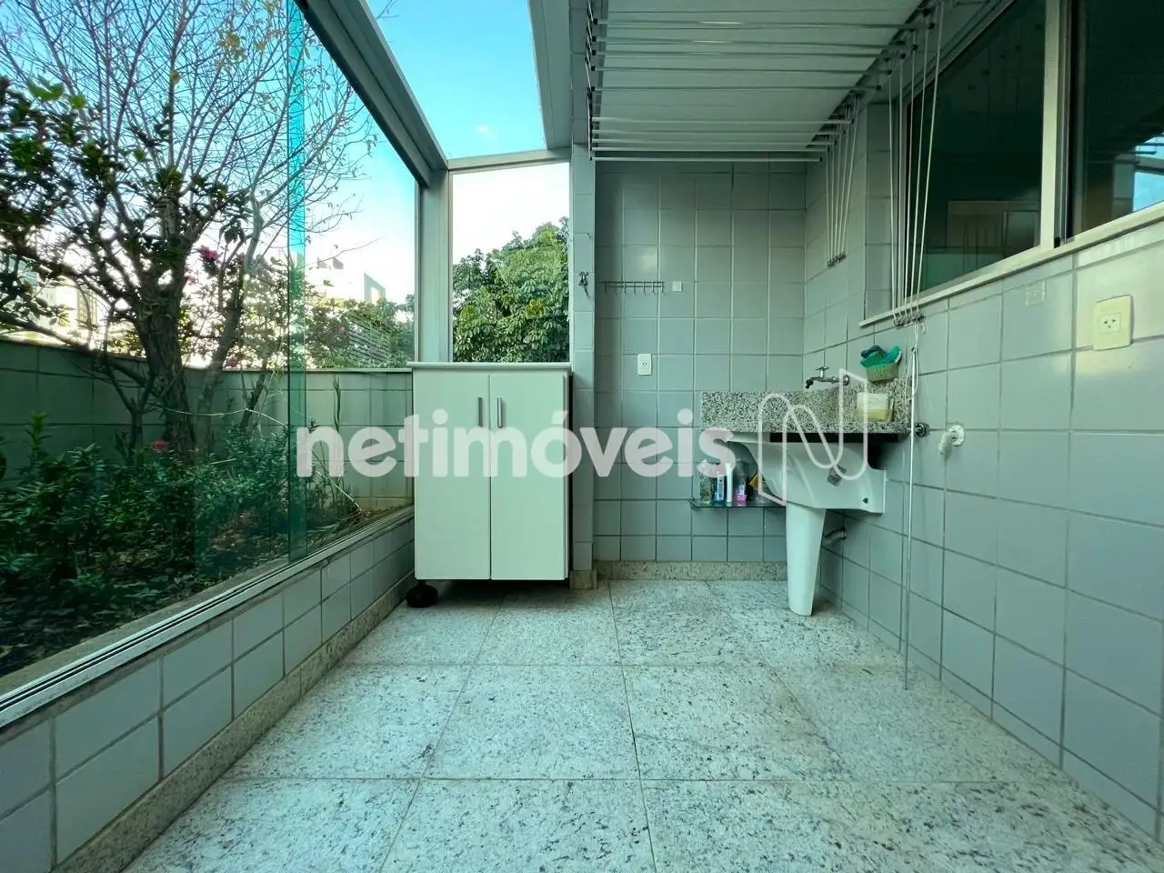 Área de serviço ângulo 2