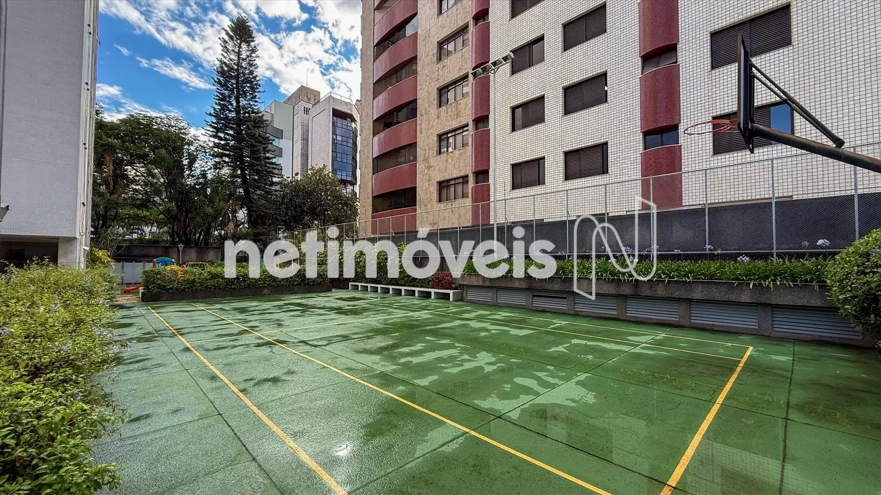 Quadra poliesportiva