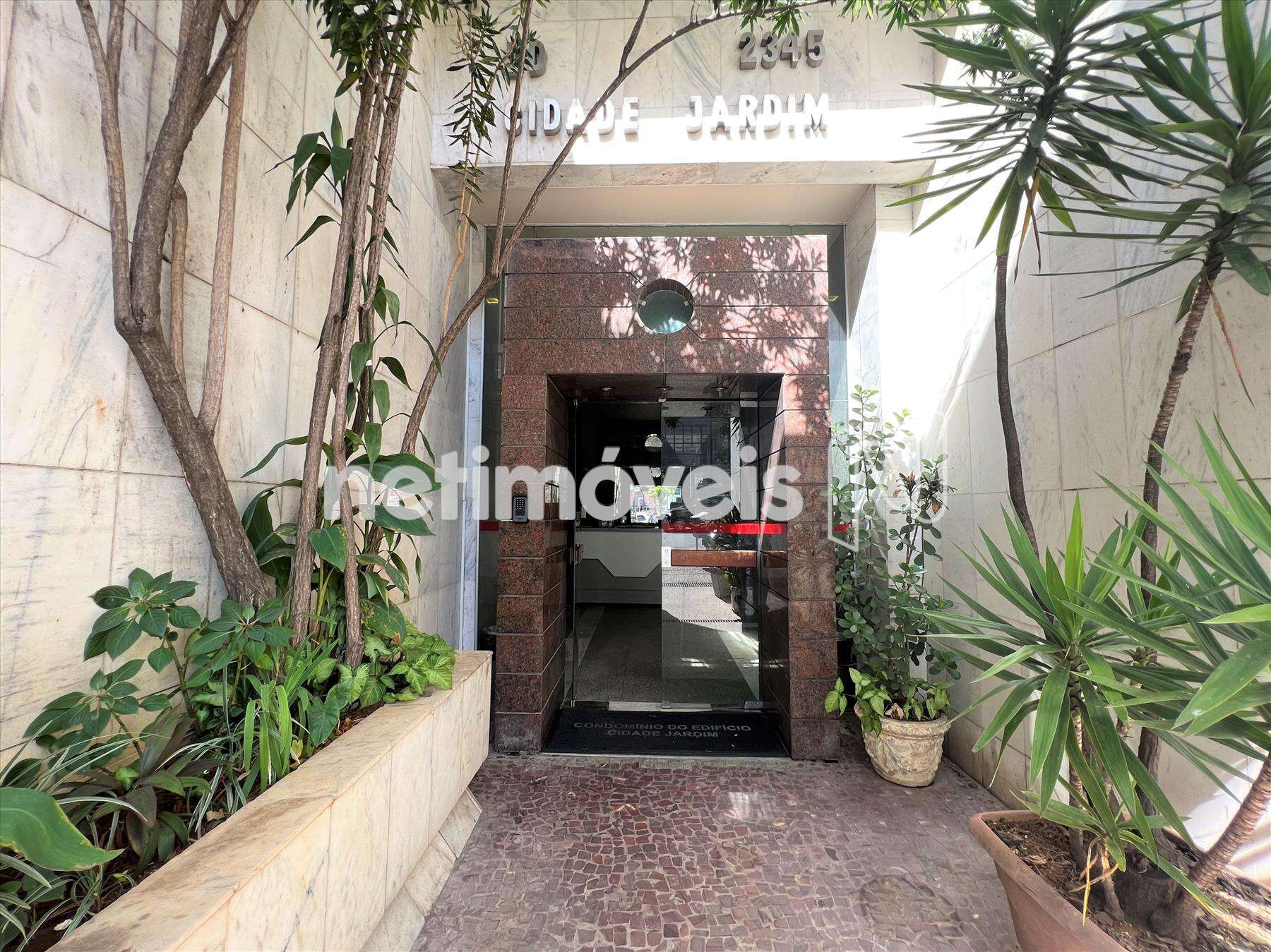 Entrada social Av. Olegário Maciel ângulo 2