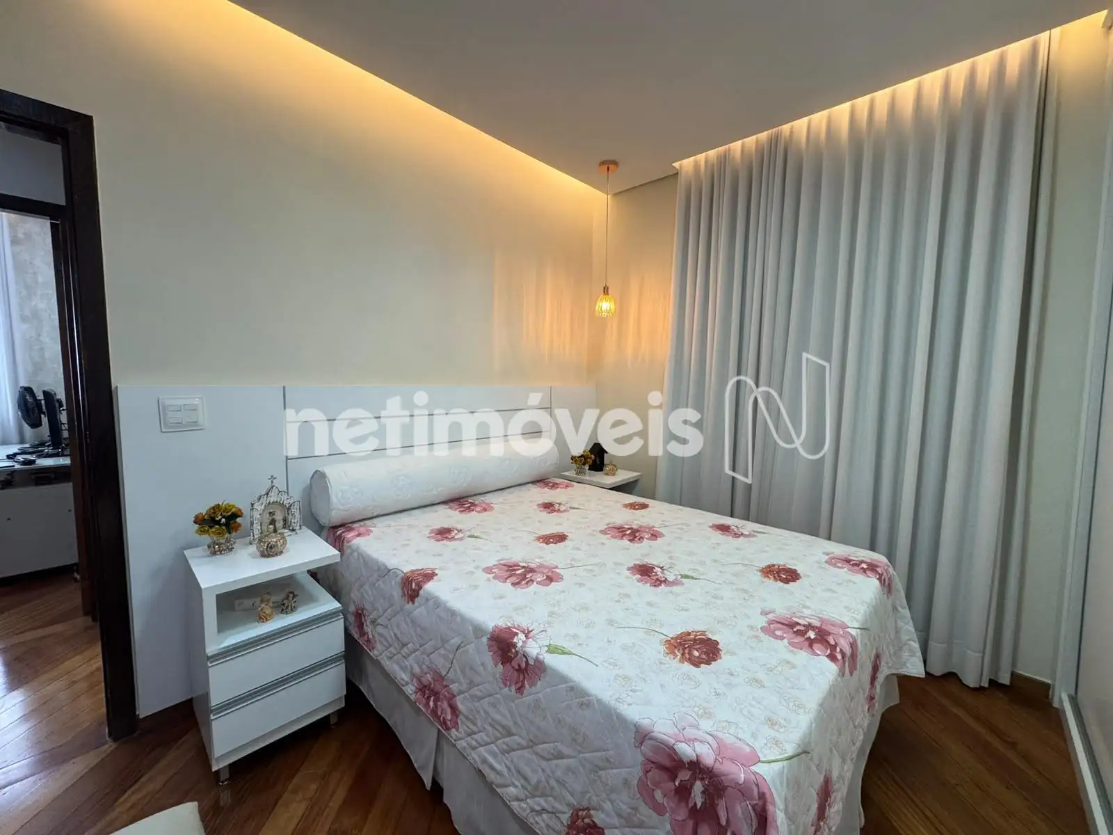 quarto casal