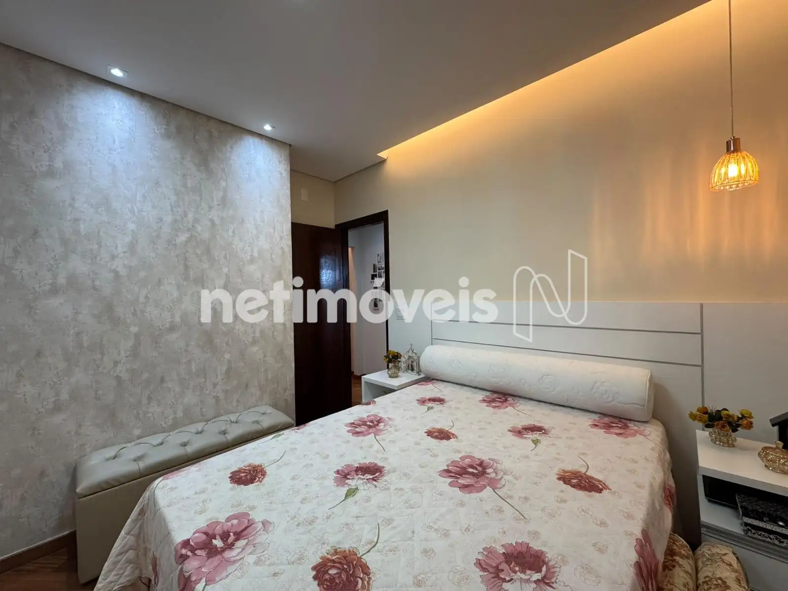 quarto casal