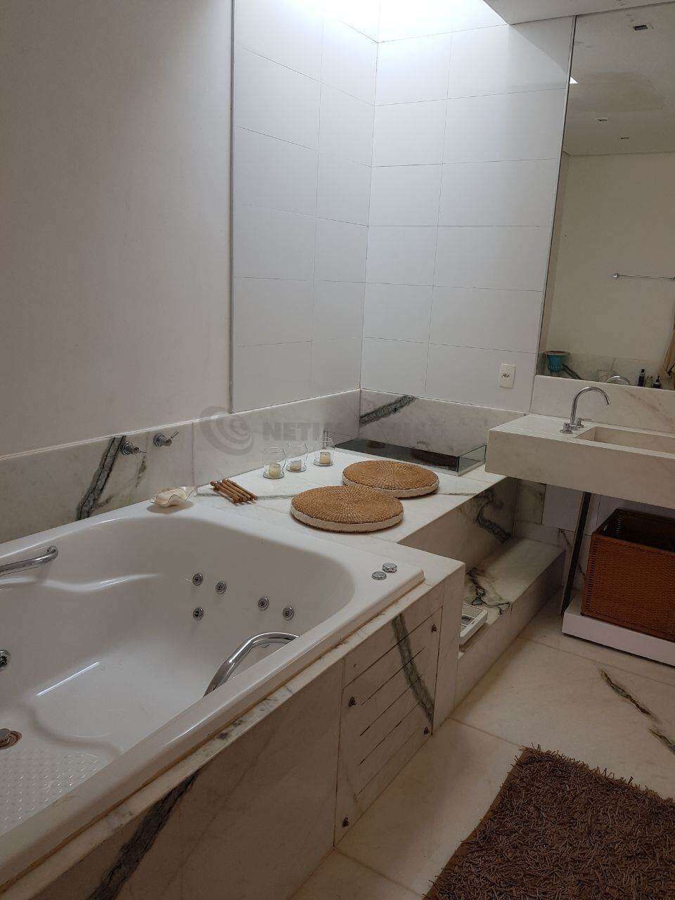 Banho suíte máster 