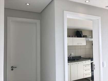 Lavabo e acesso para cozinha