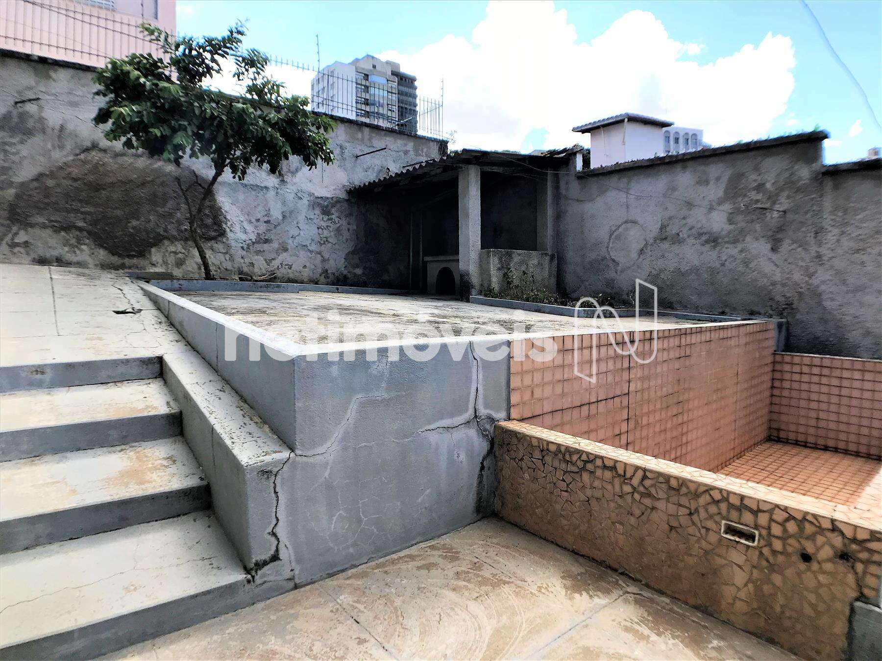 Quintal  e piscina