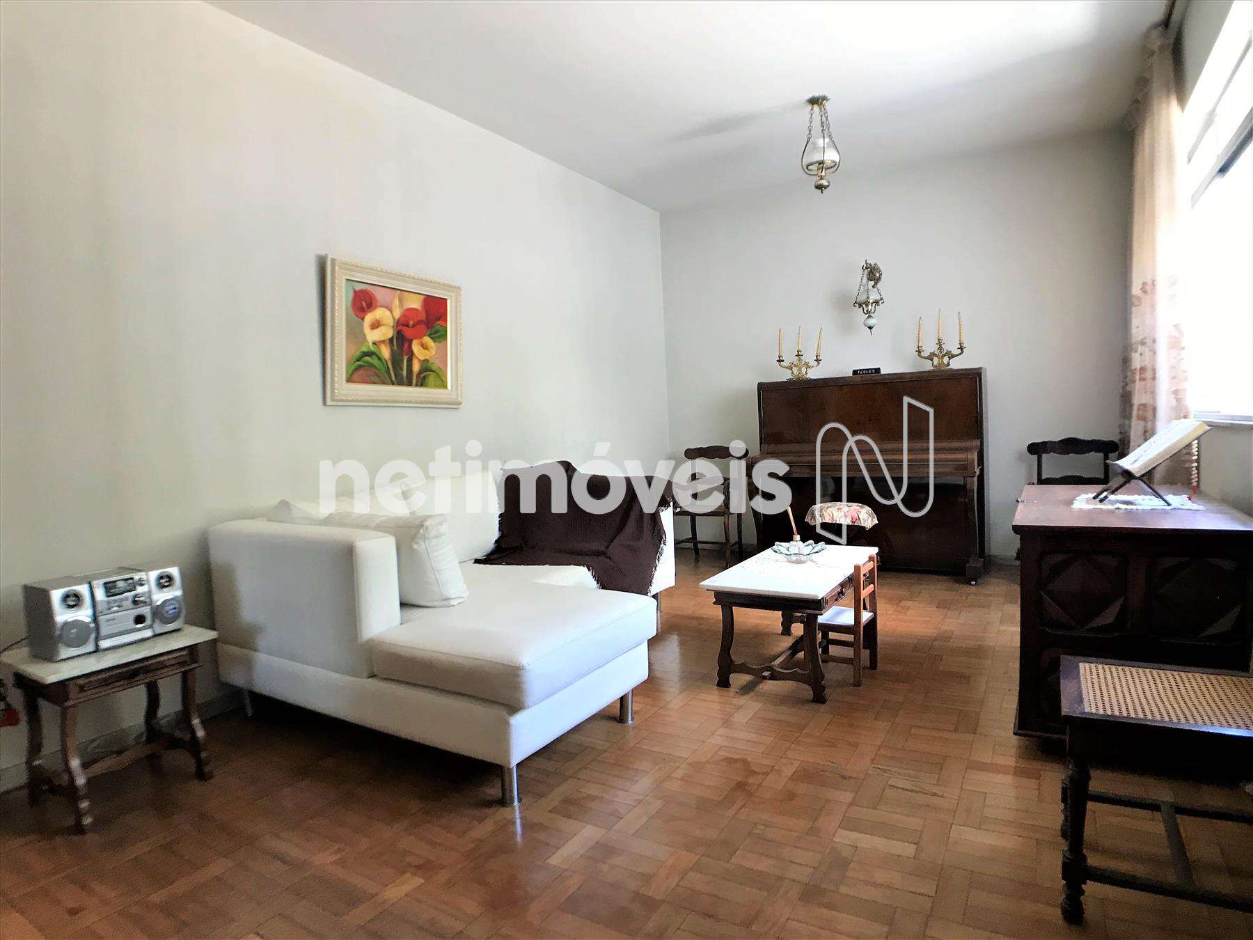 Sala de estar 2 ângulo 1