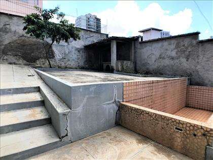 Quintal  e piscina 