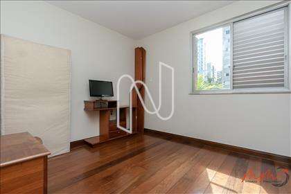 Quarto 1 ângulo 1