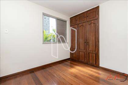 Quarto 1 ângulo 2