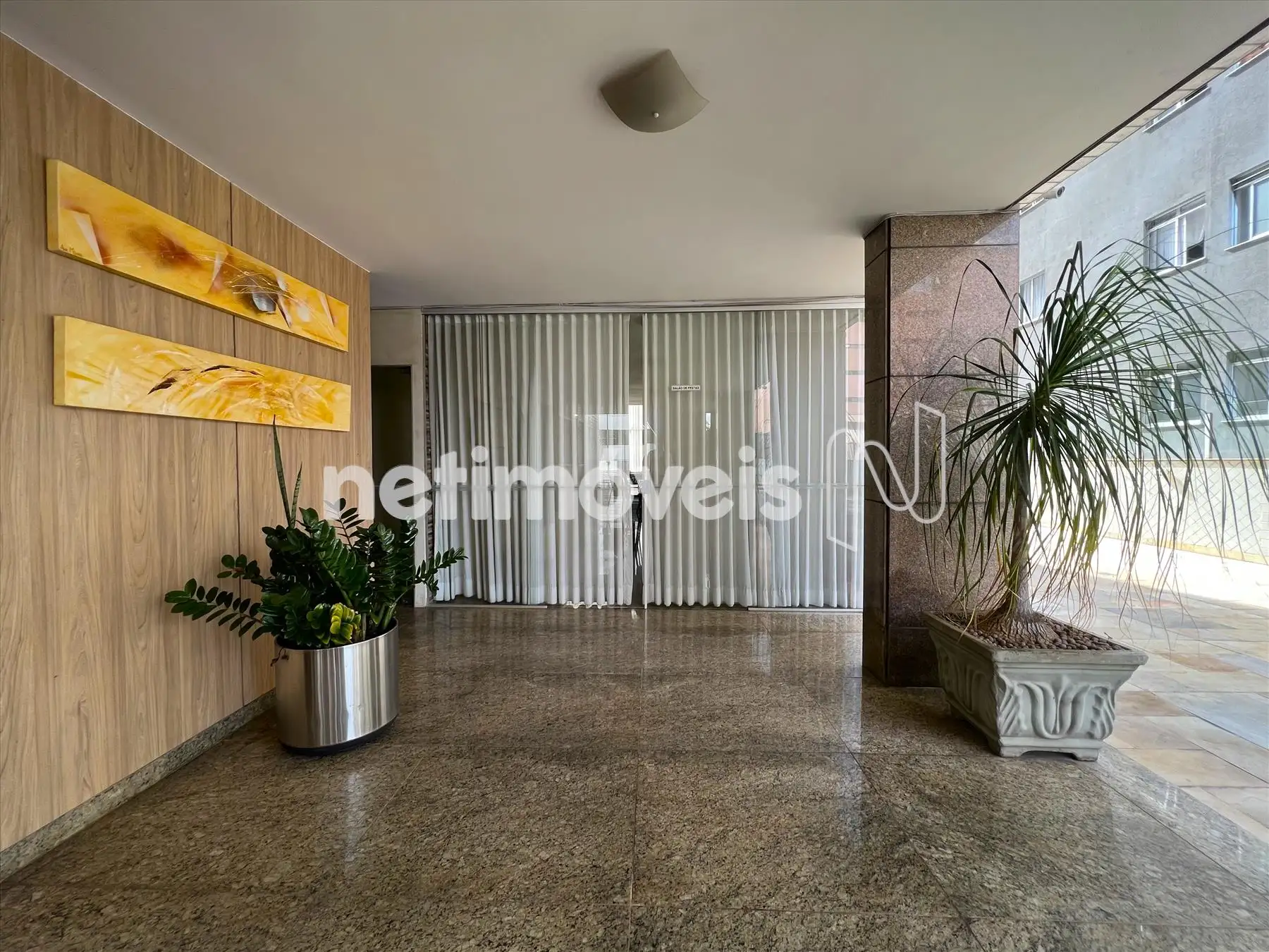 Salão de festas ângulo externo