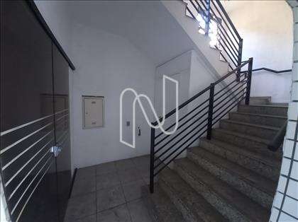  Lance de escadas para o segundo andar