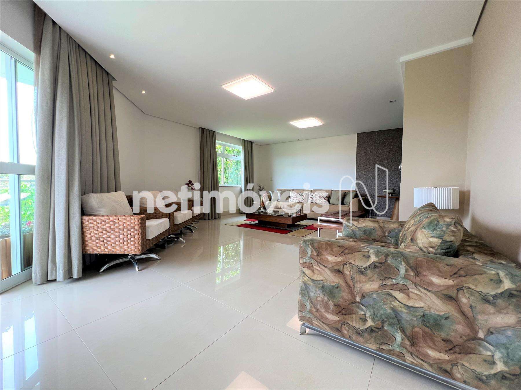 Sala pavimento superior ângulo 1