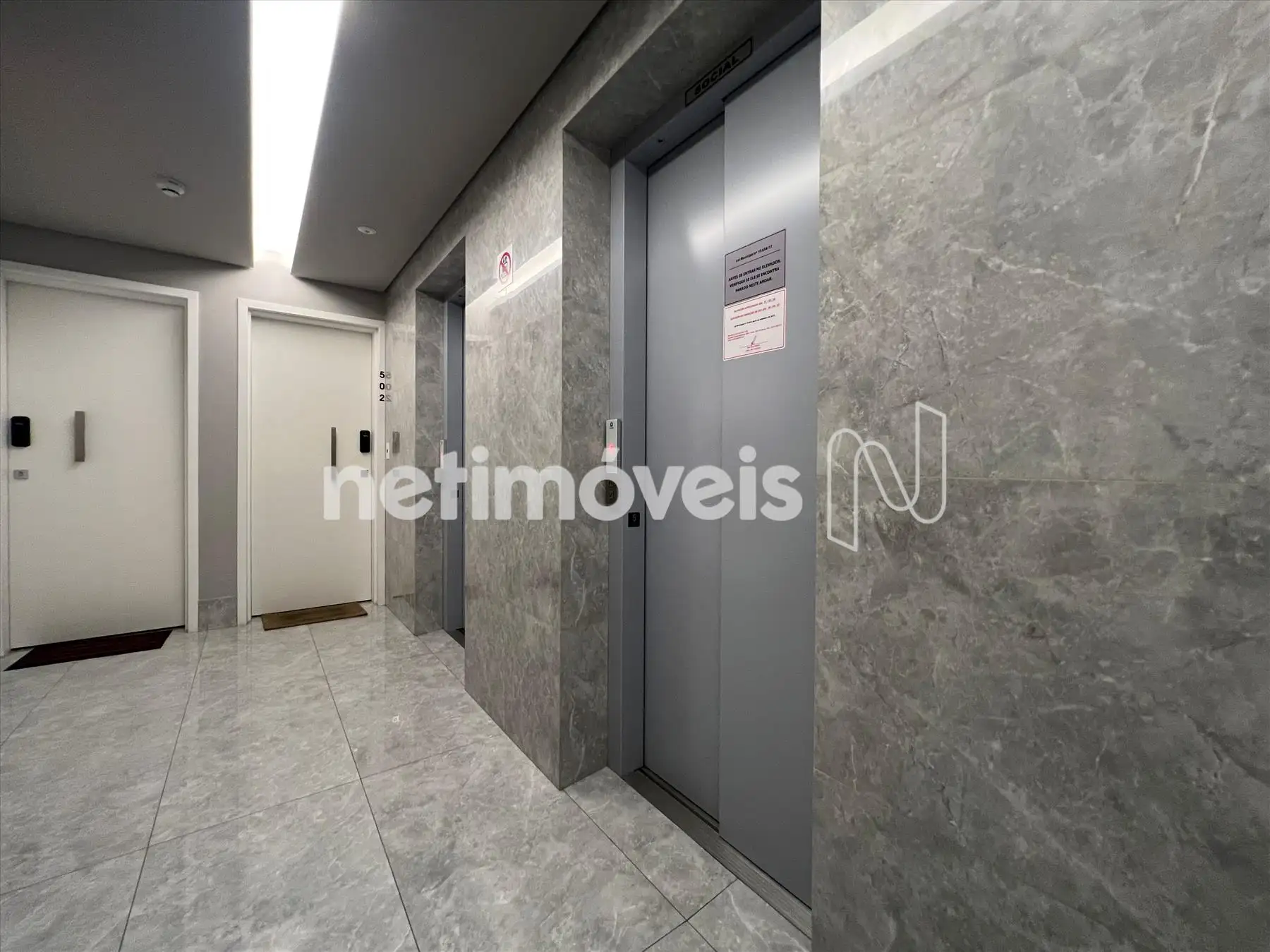 Hall do pavimento