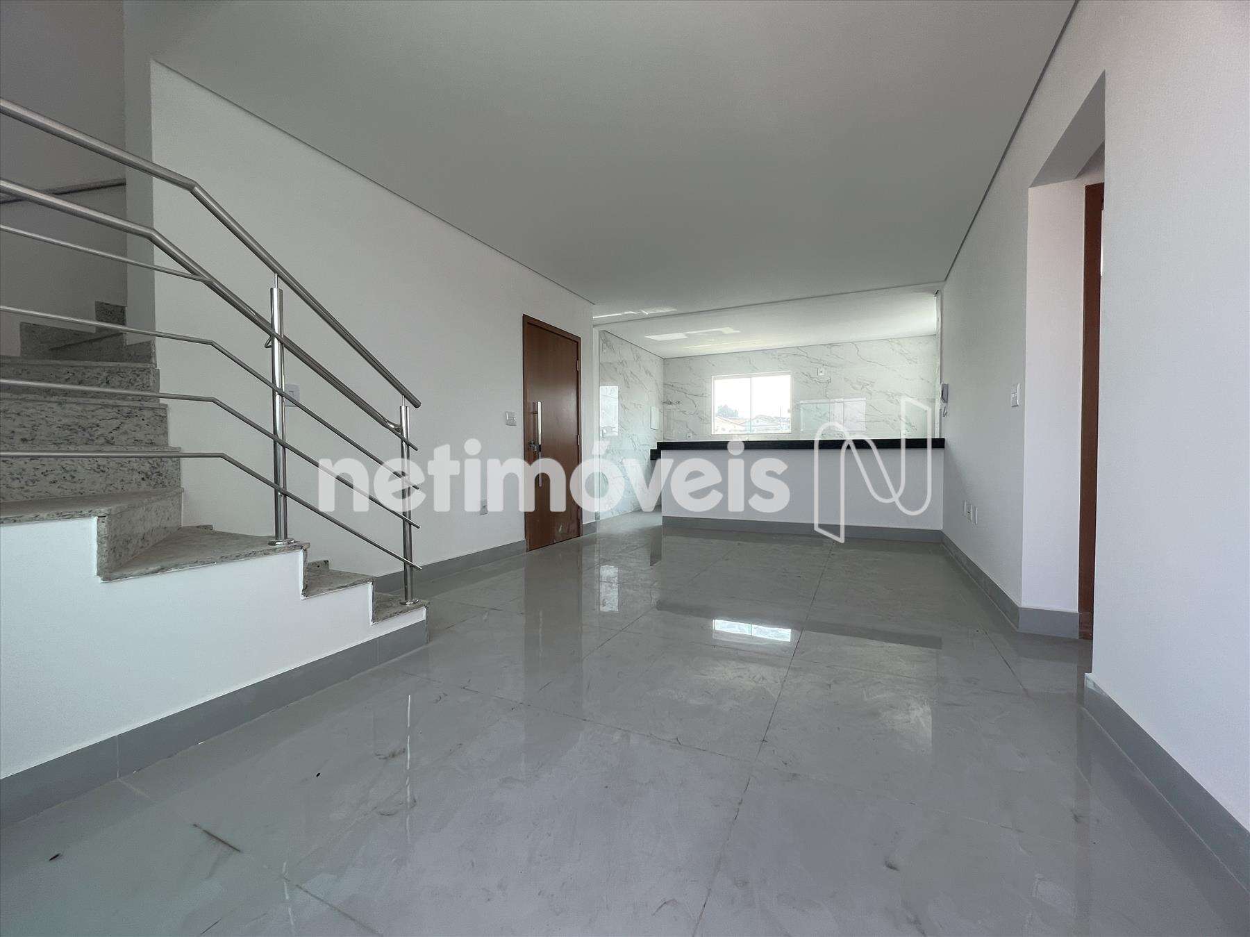 Sala 1º pavimento ângulo 3