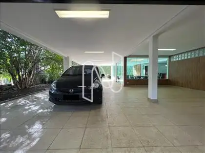 Garagem/Salão de festas ângulo 1