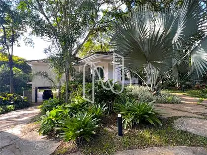 Fachada frontal ângulo 3