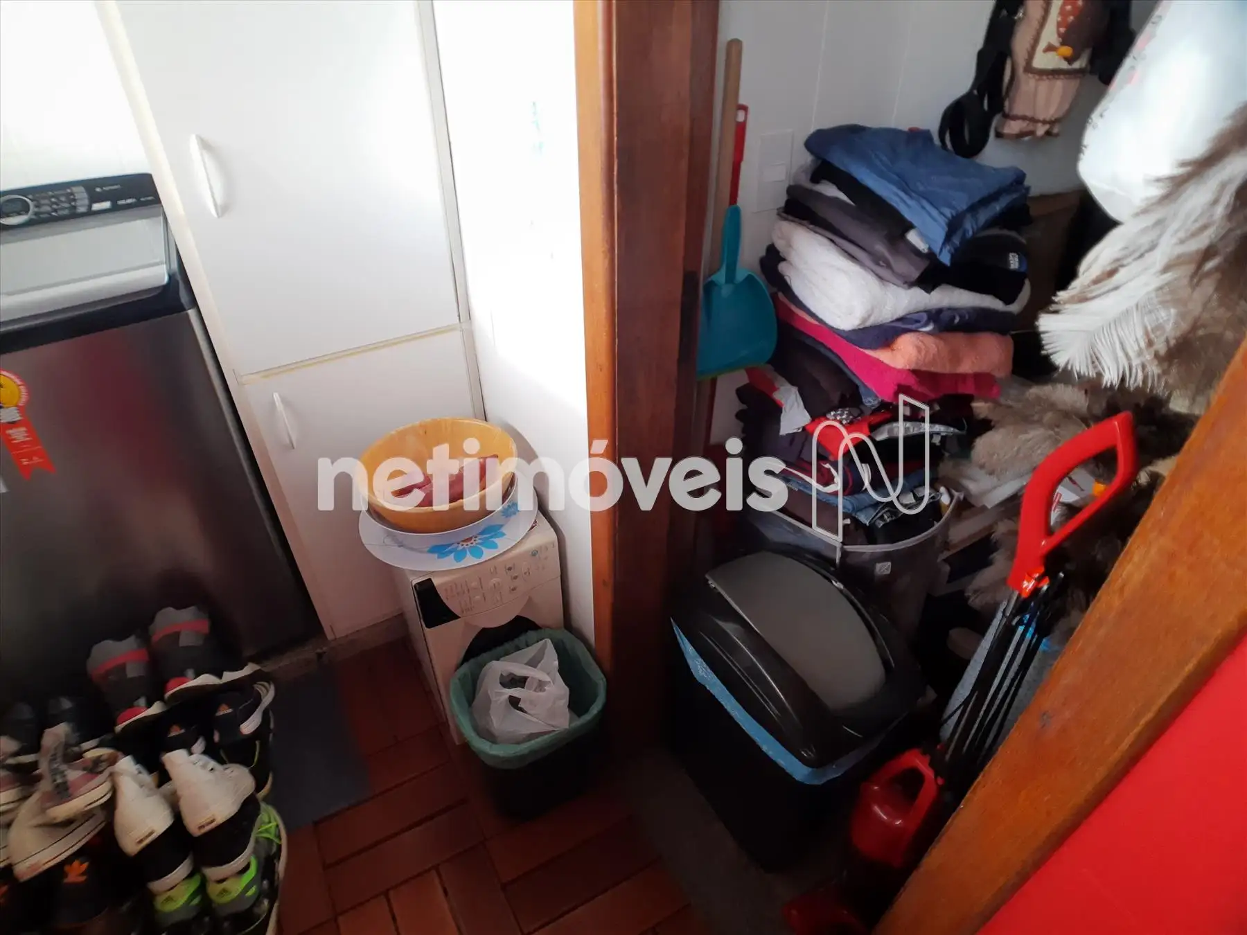 ÁREA DE SERVIÇO E DESPENSA