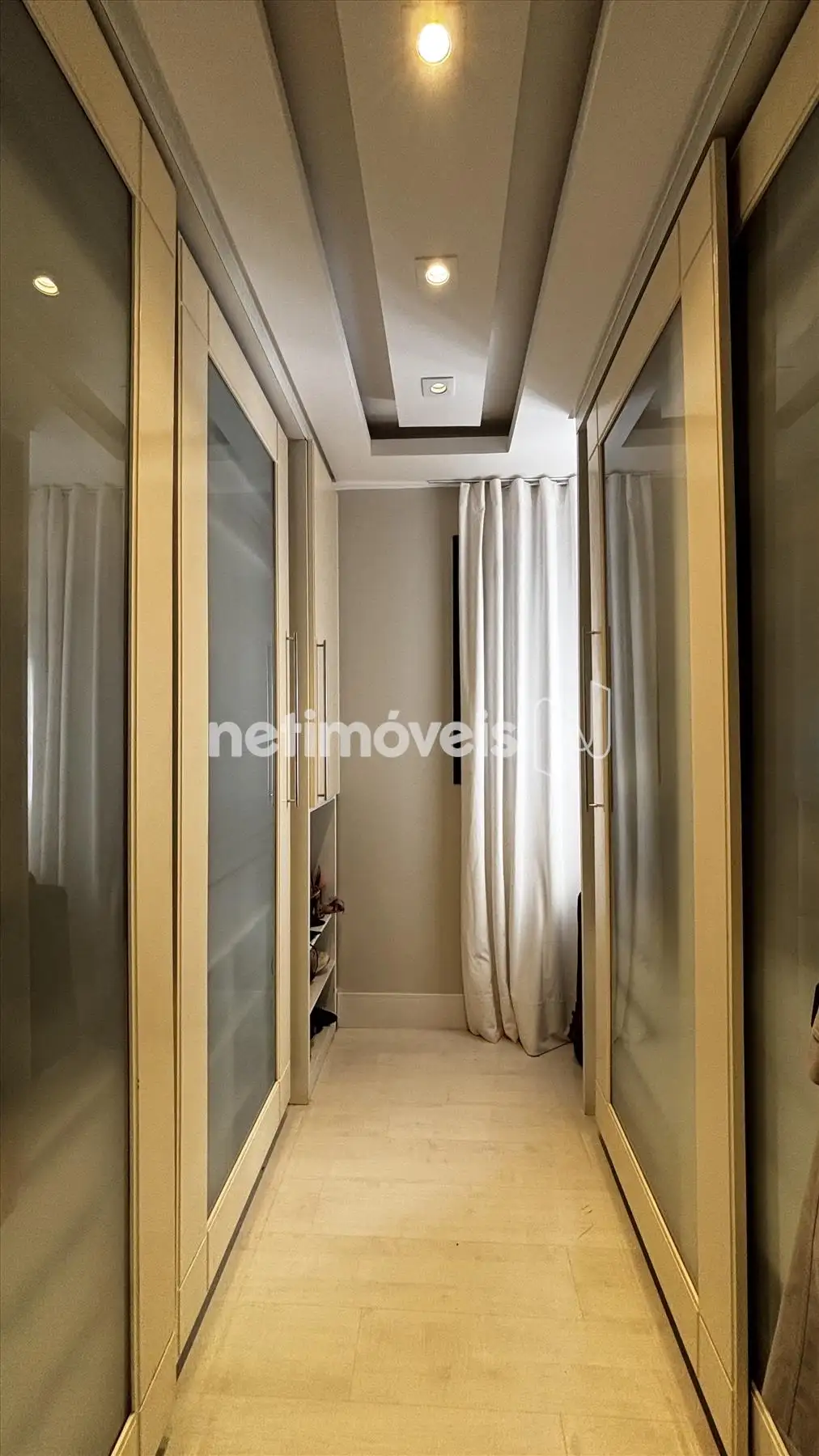 CLOSET / QUARTO 02