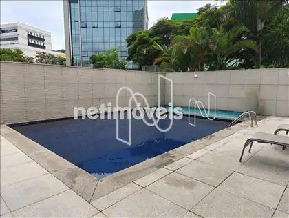 PISCINA 