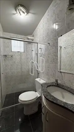 BANHEIRO 02 / SUÍTE 