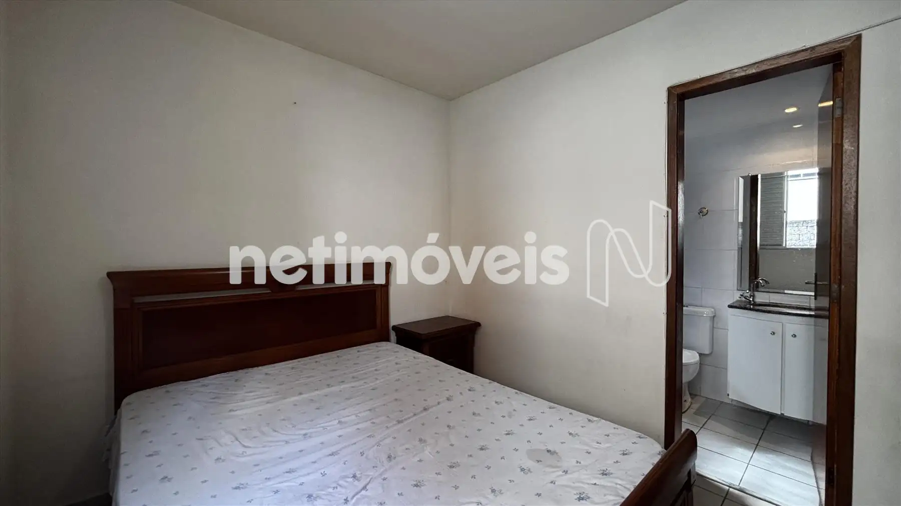 QUARTO 01 / SUÍTE