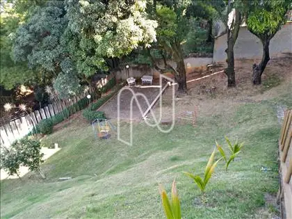 PLAYGROUND/ÁREA VERDE