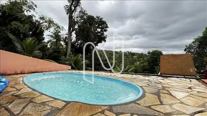 PISCINA 