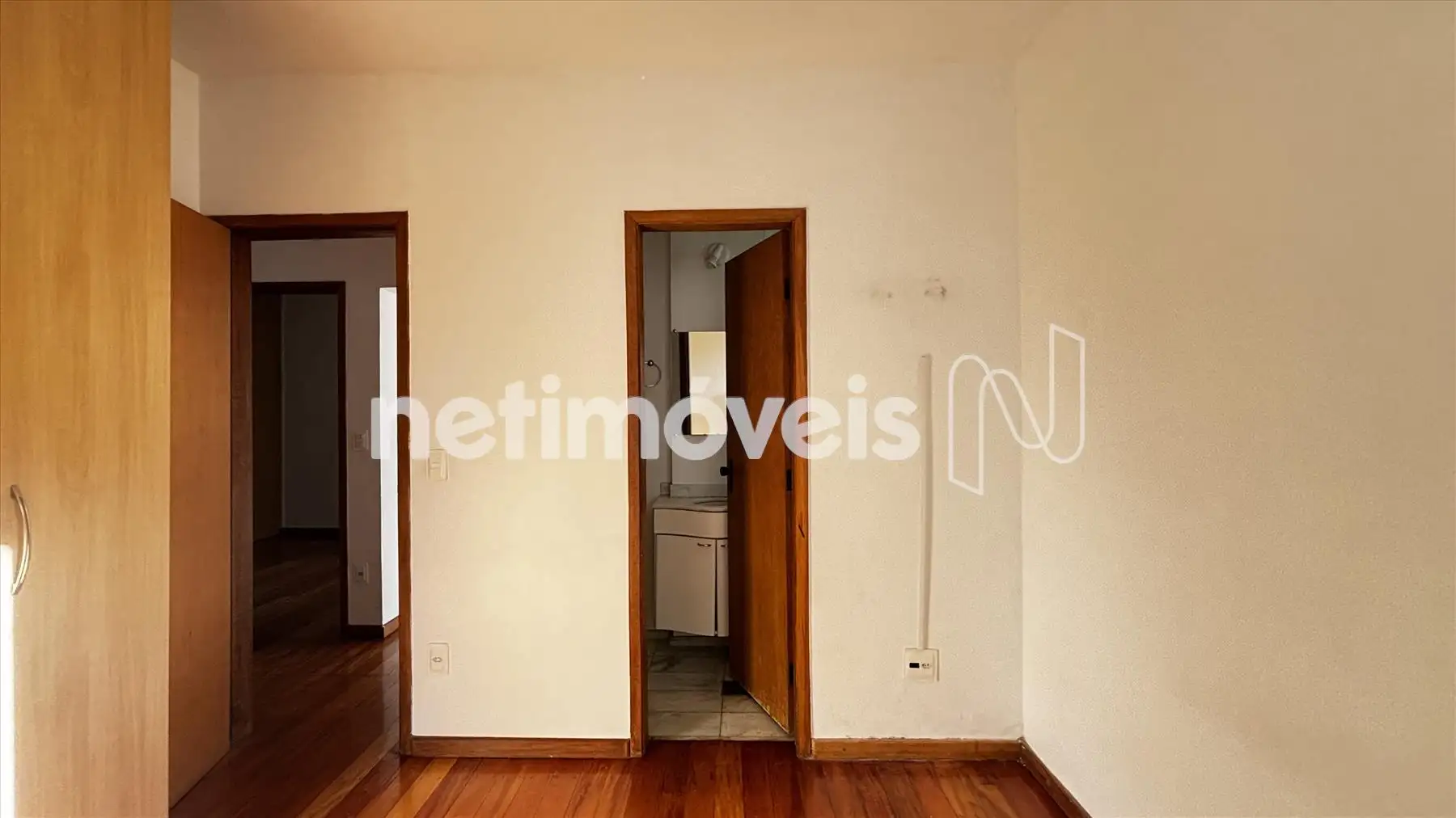 QUARTO 03/SUÍTE