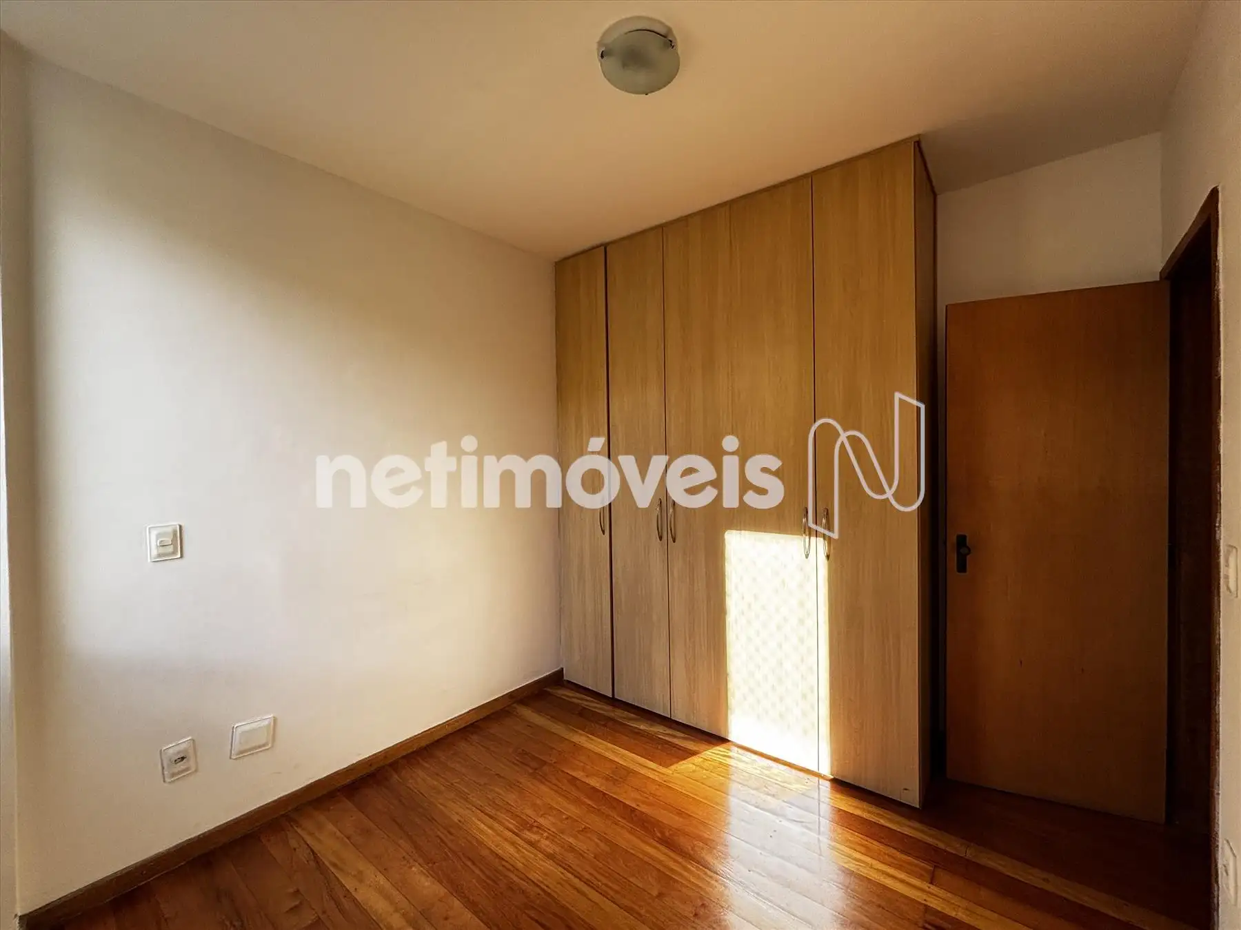 QUARTO 03/SUÍTE