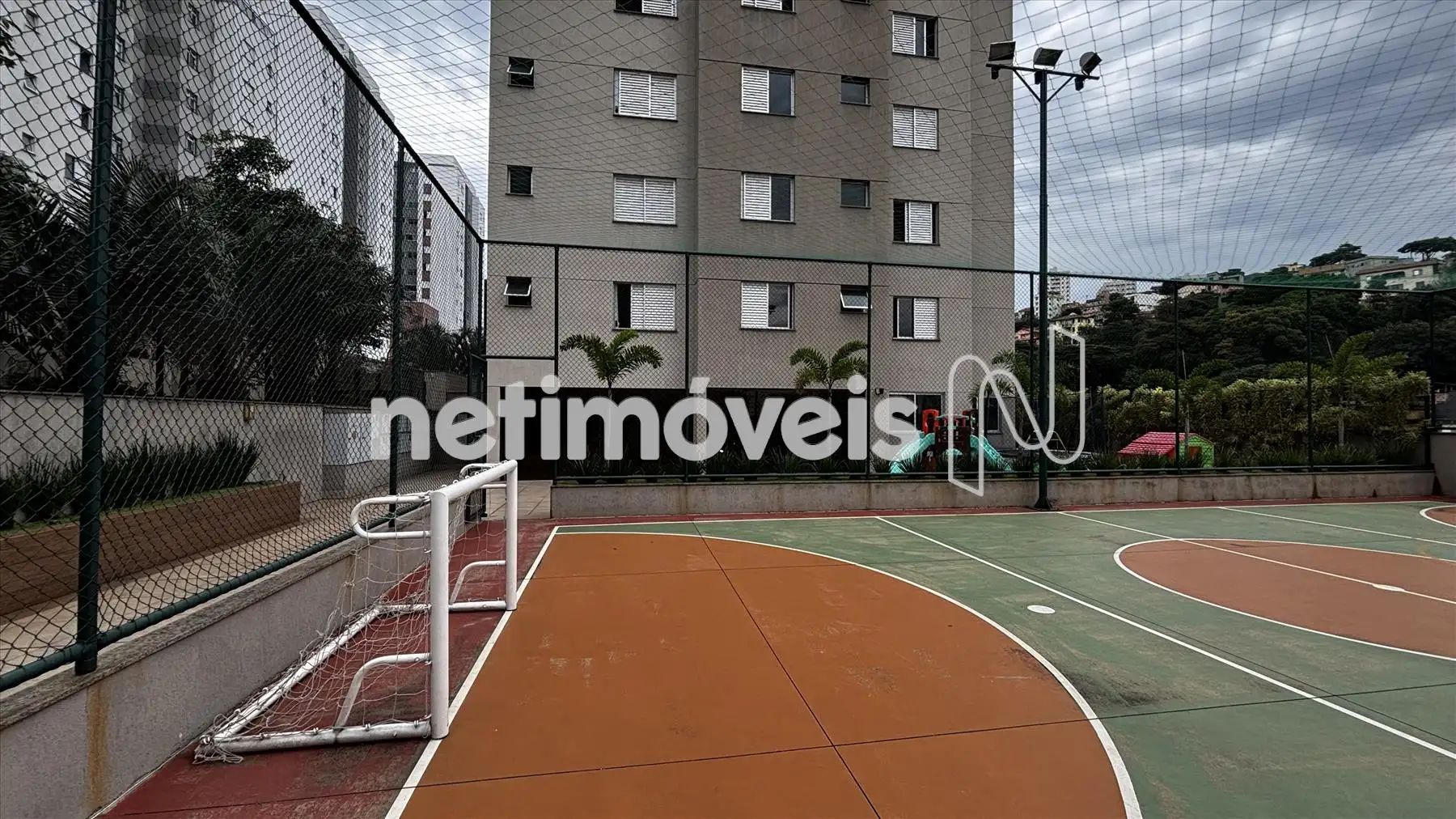 QUADRA POLIESPORTIVA