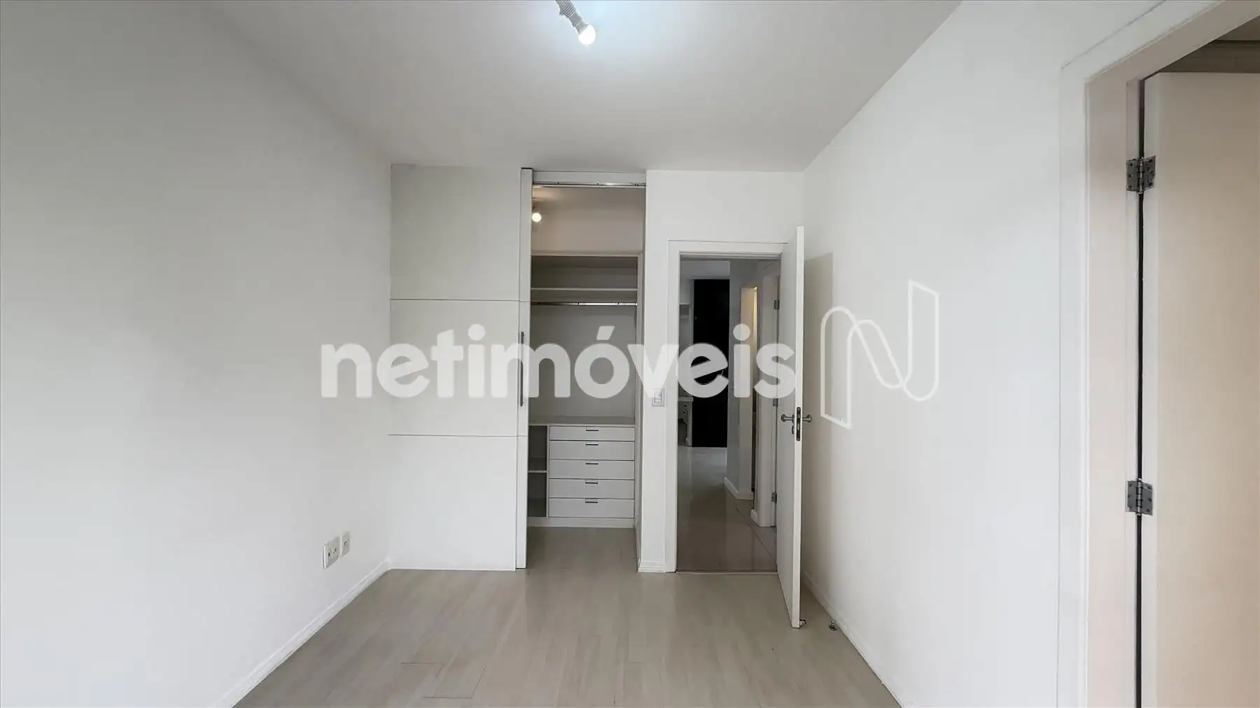 QUARTO / SUÍTE