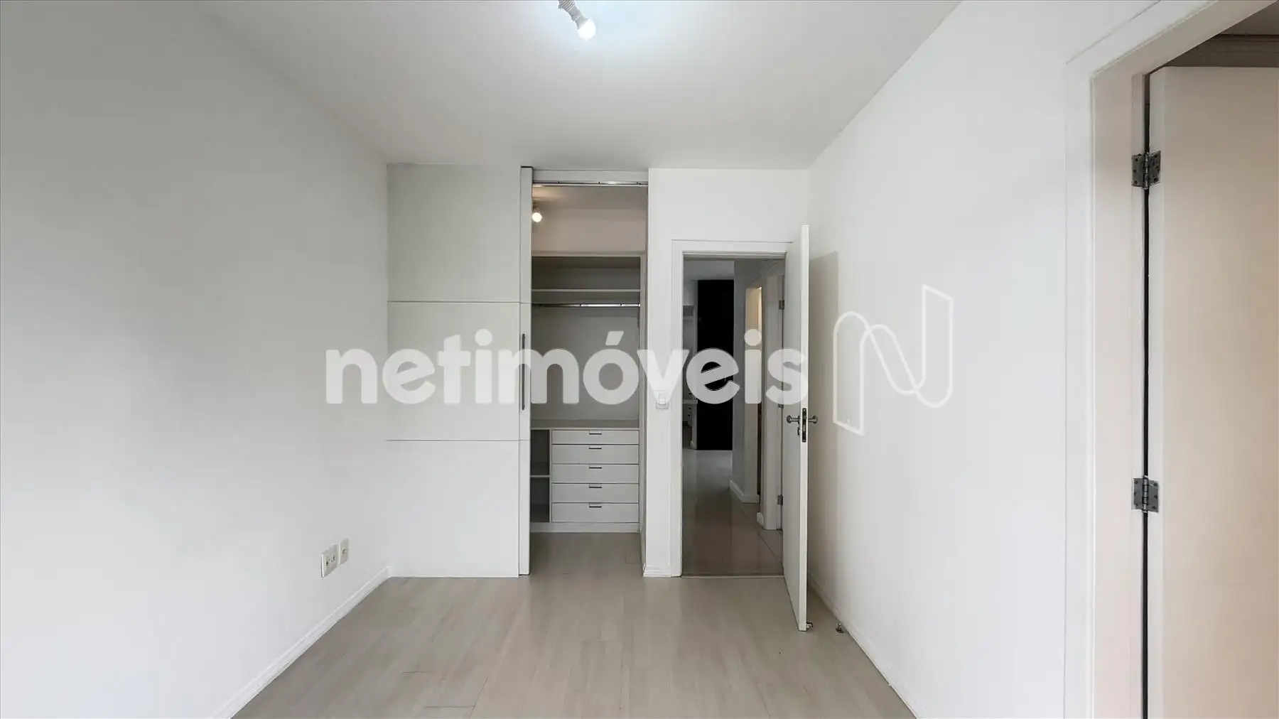 QUARTO / SUÍTE