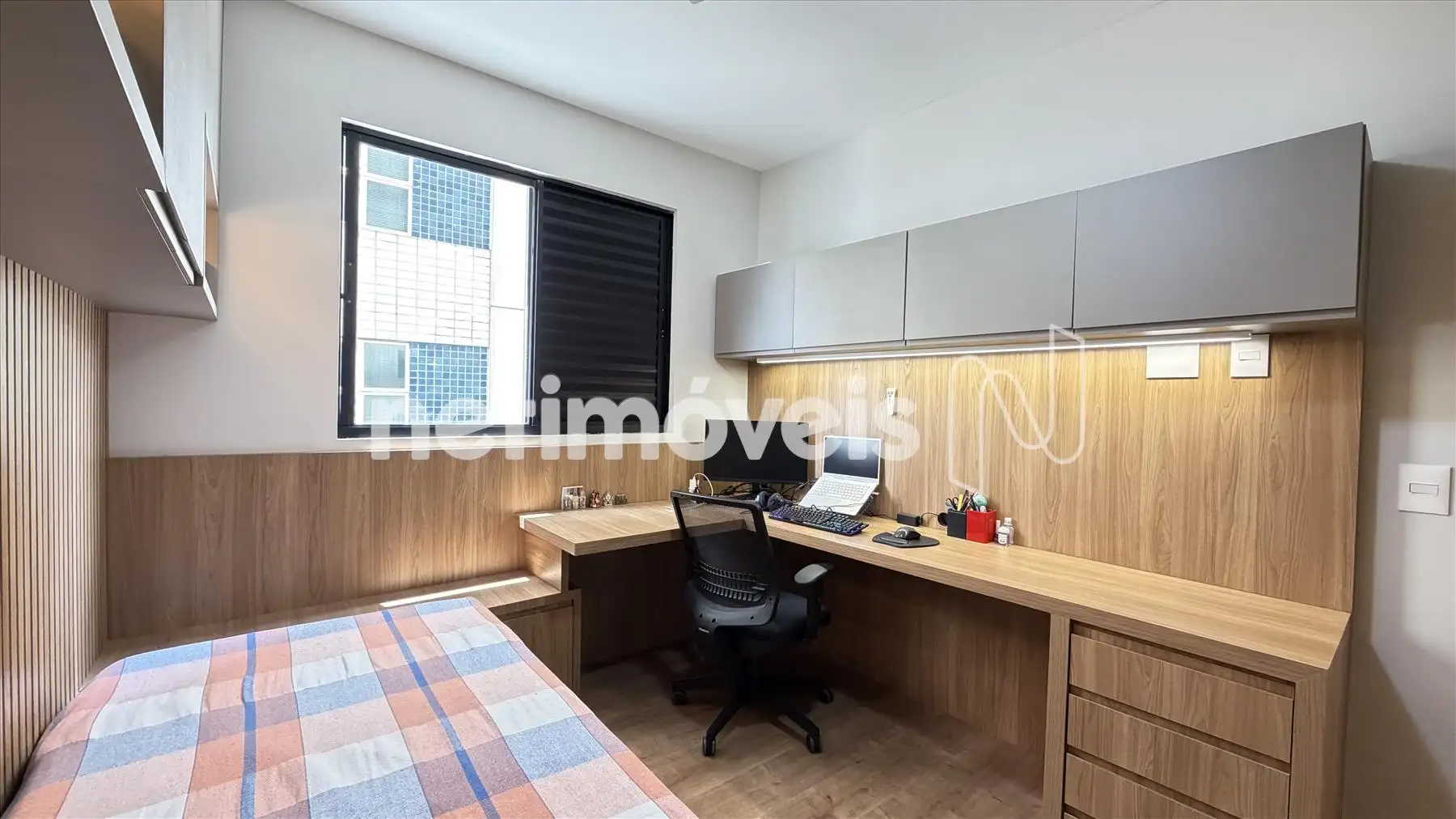 Quarto 01