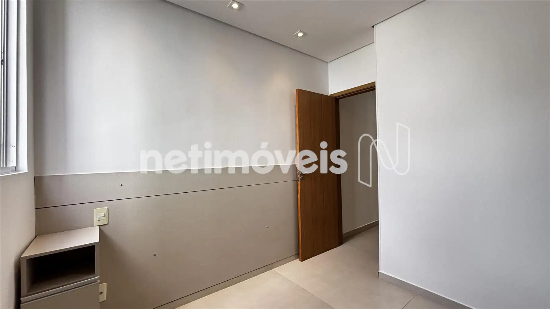 QUARTO 02/SUÍTE