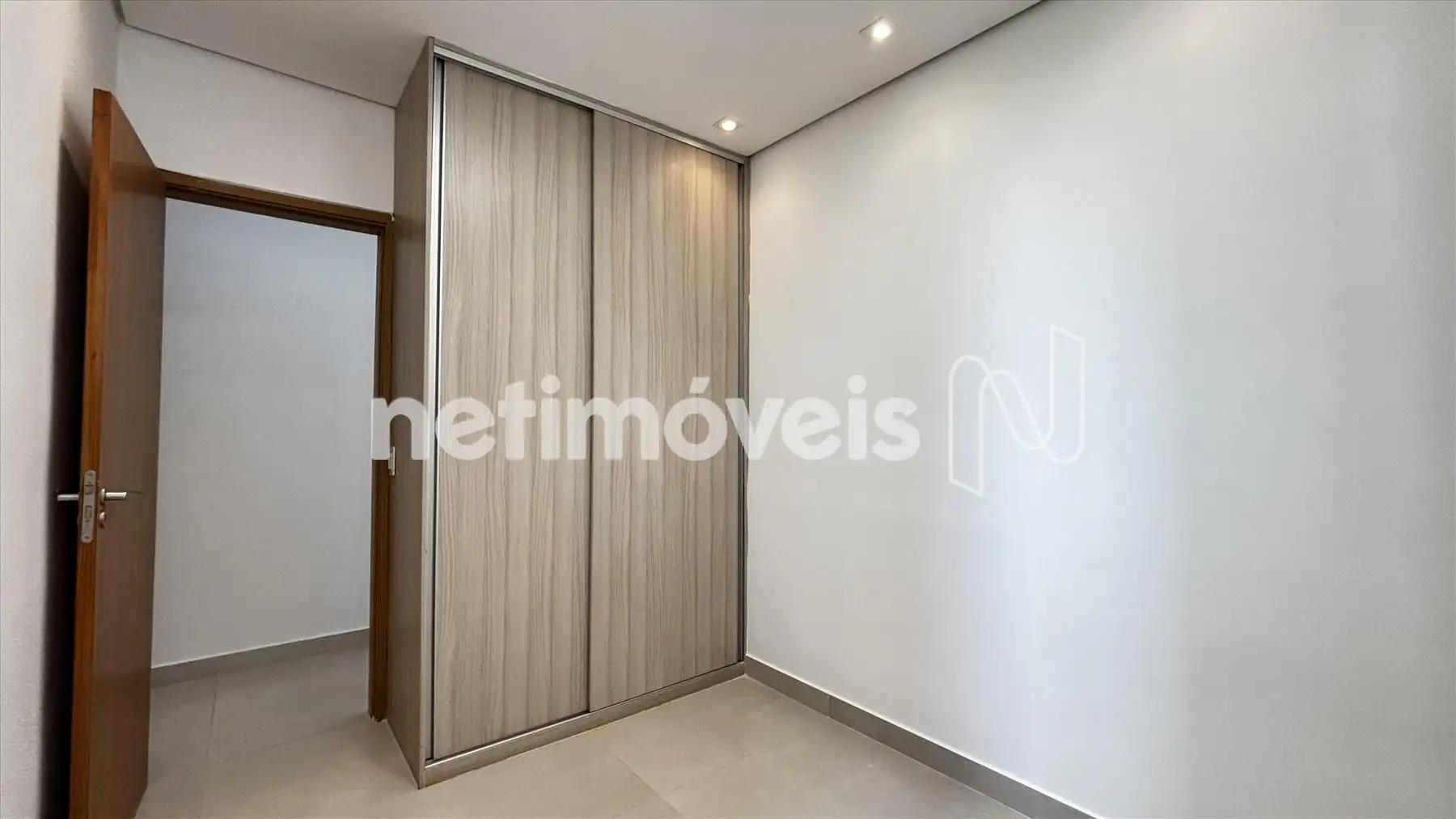 QUARTO 01