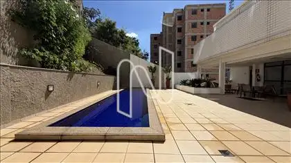 PISCINA 