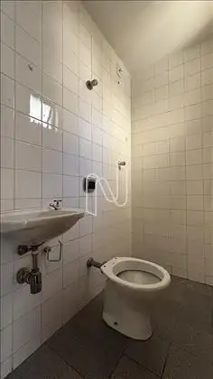 BANHEIRO 01/ÁREA DE SERVIÇO