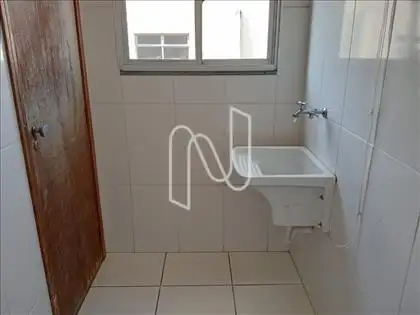  ÁREA