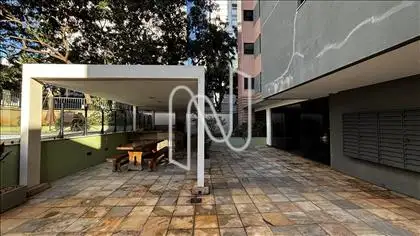 ÁREA EXTERNA/CHURRASQUEIRA 