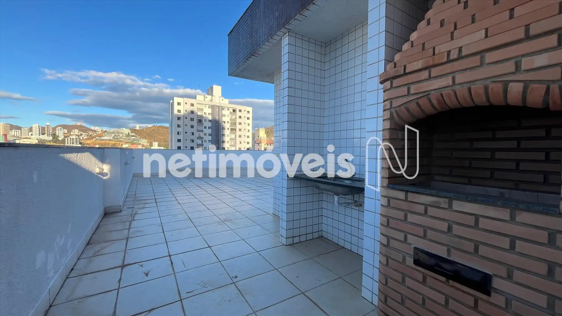 COBERTURA/ÁREA GOURMET