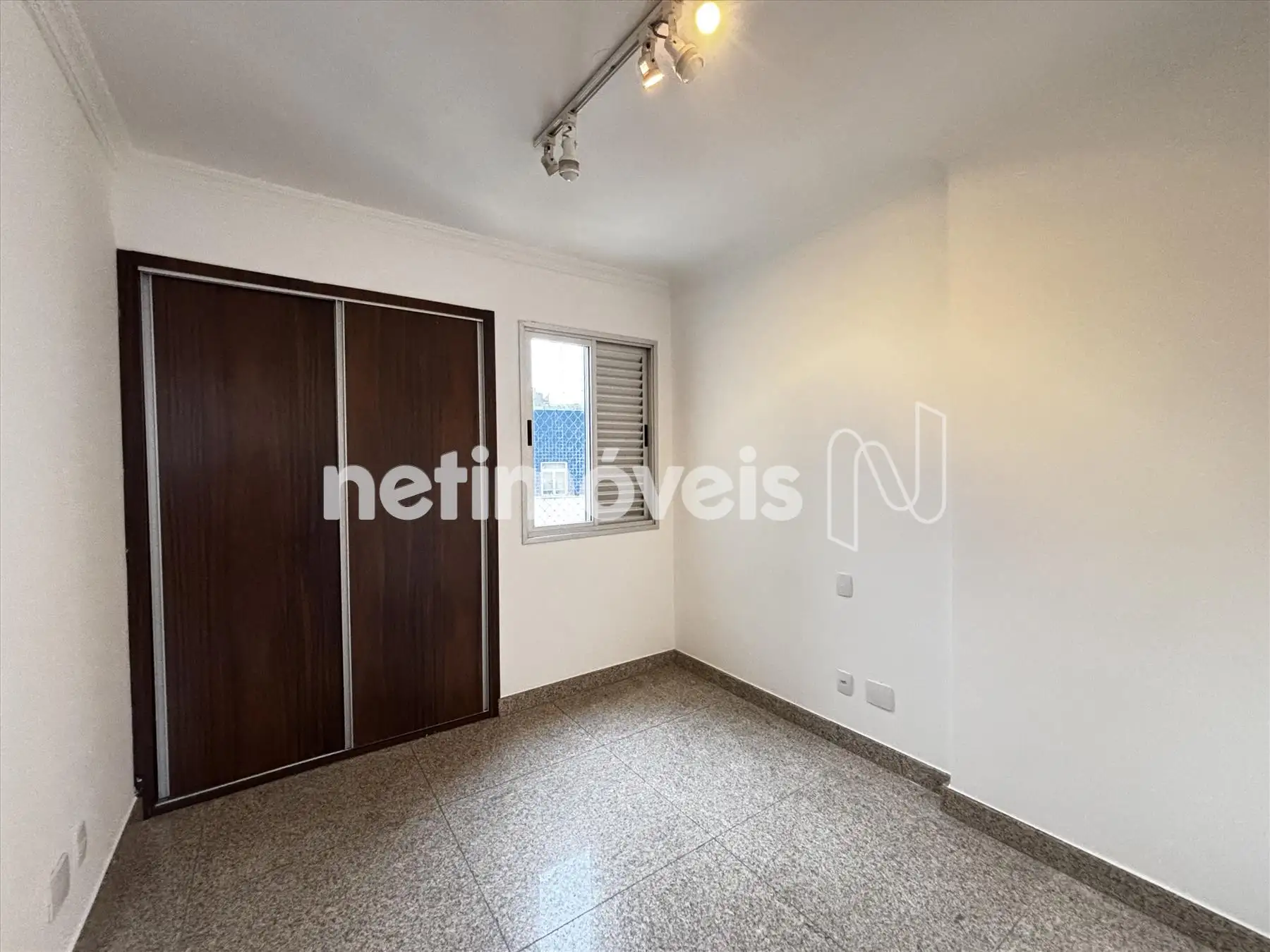 QUARTO 01