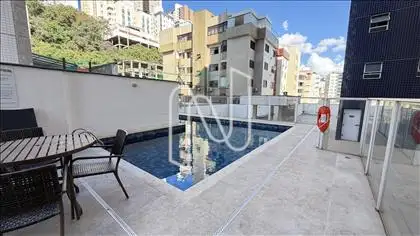 PISCINA 