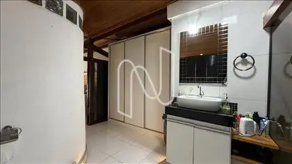  BANHEIRO SUÍTE