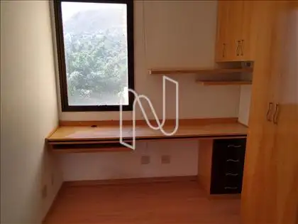 QUARTO 01 