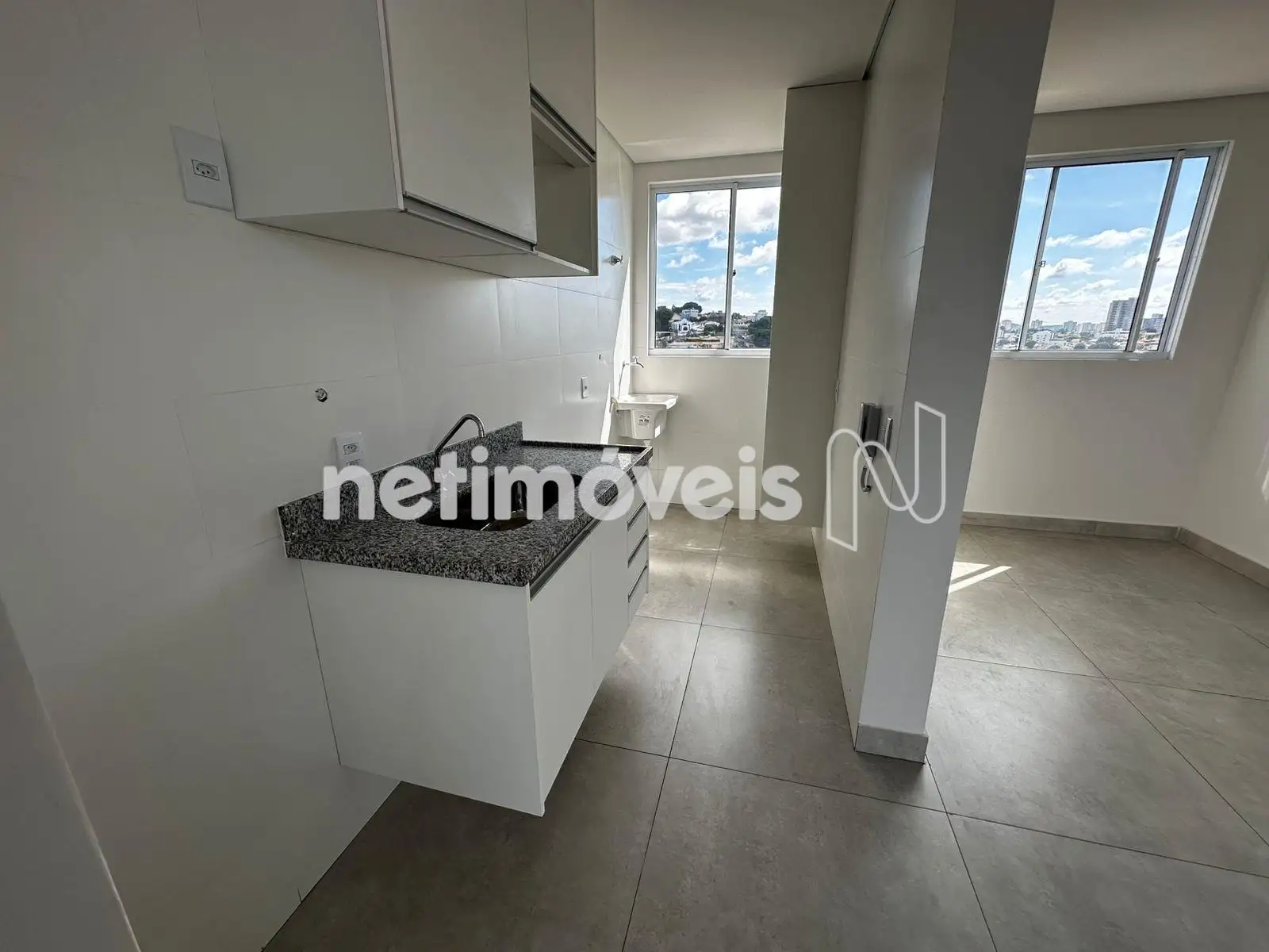 Sala integrada com cozinha