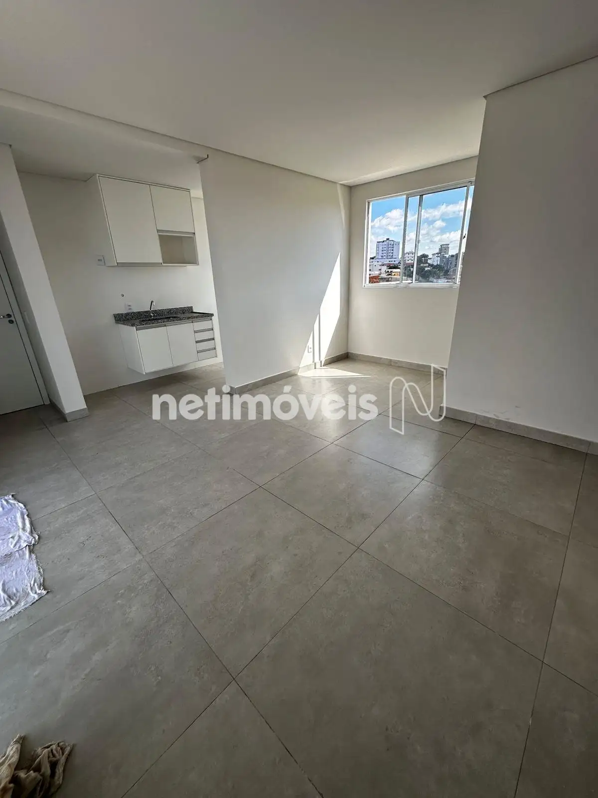 Sala integrada com cozinha