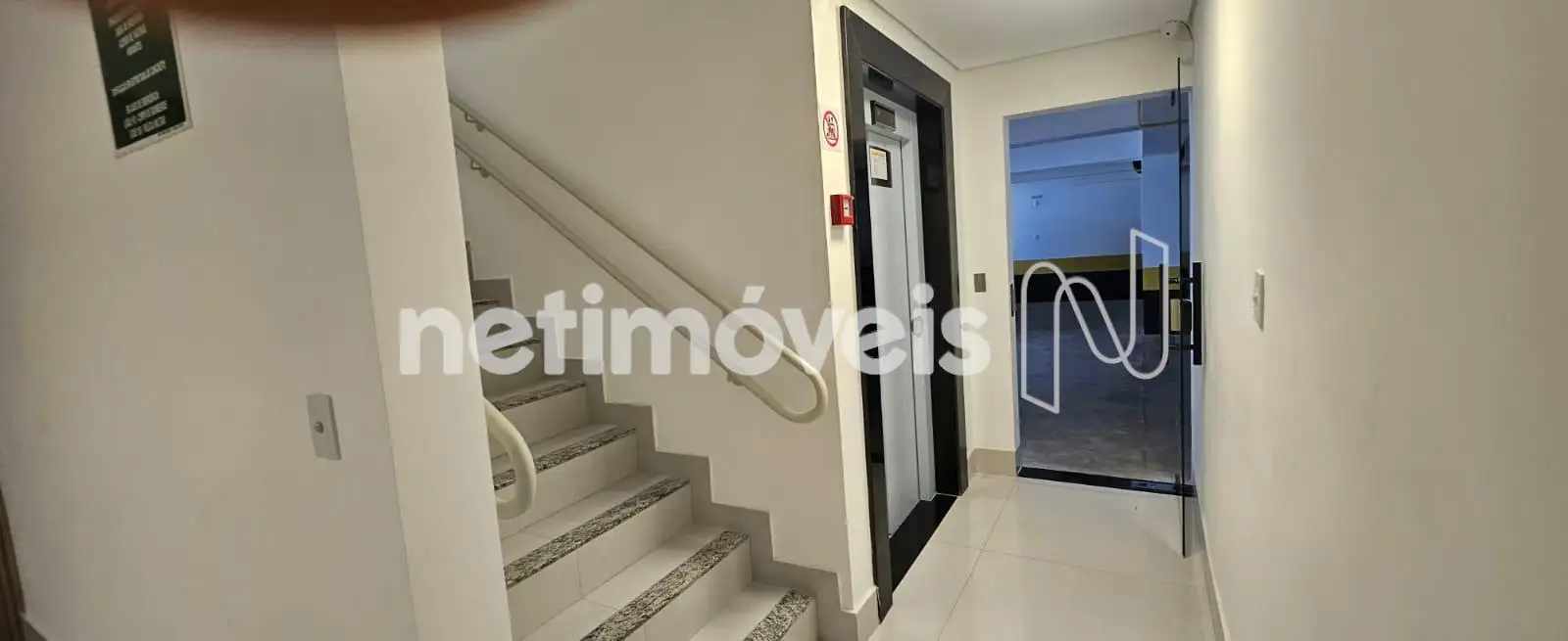 Hall de entrada / Elevador
