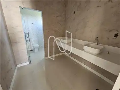  banheiro suíte